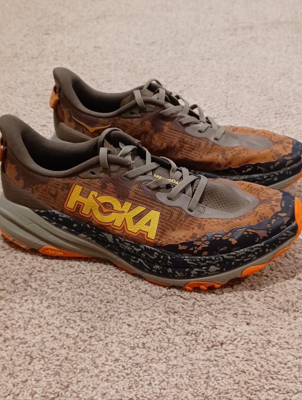 Hoka Men's Speedgoat 6 trail running shoes in the Antique Olive Size 10.5 - Picture 2 of 10